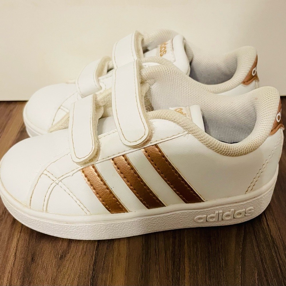 Toddler Adidas Shoes (Velcro)